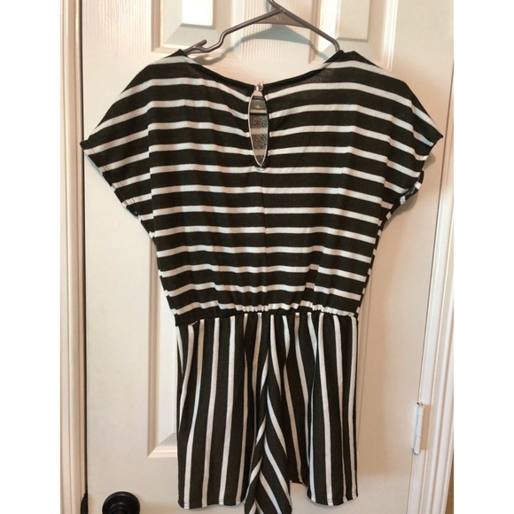 Stripe romper - Picture 3 of 4